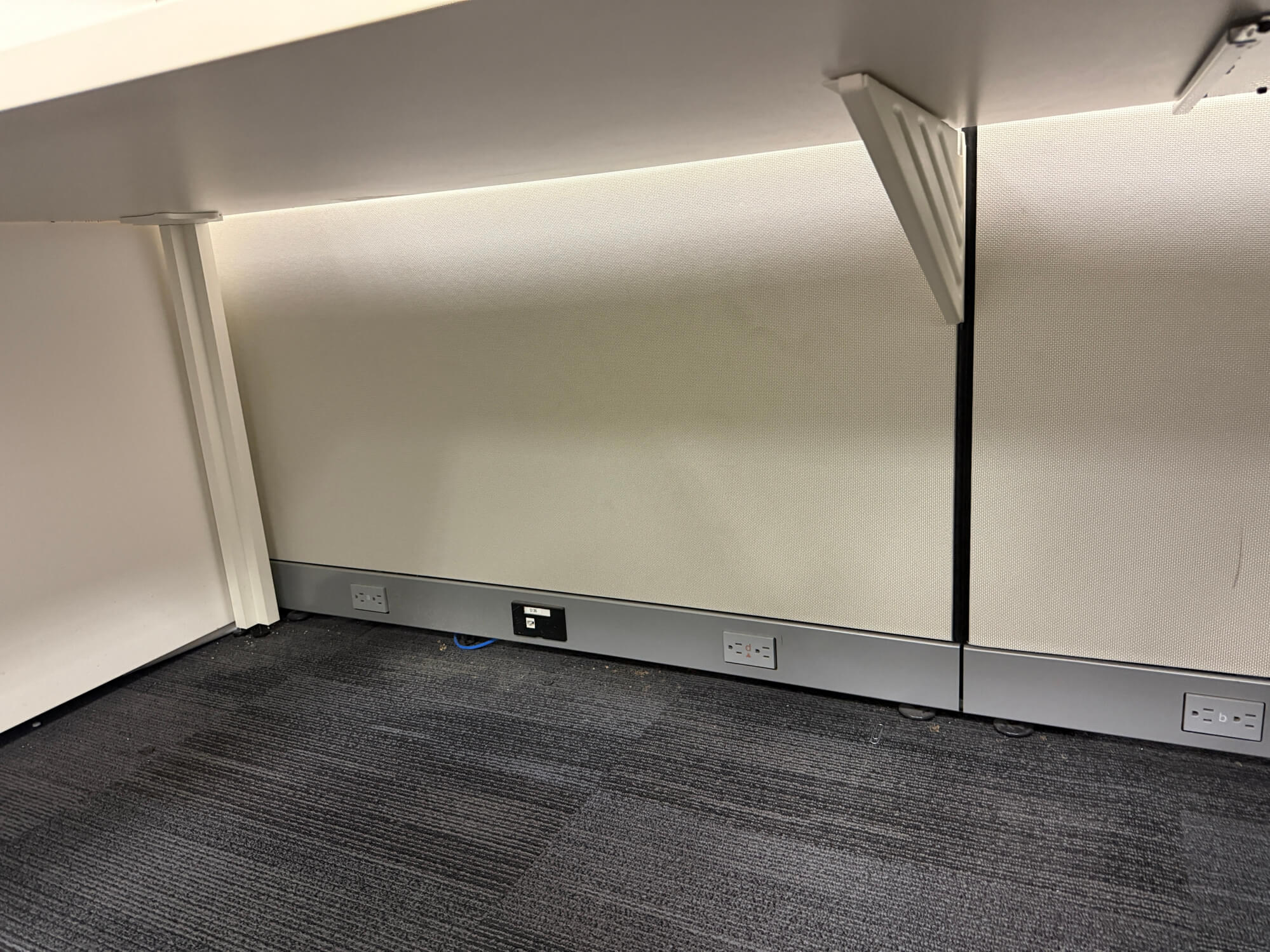 Used herman miller canvas 060526 OFI2 5