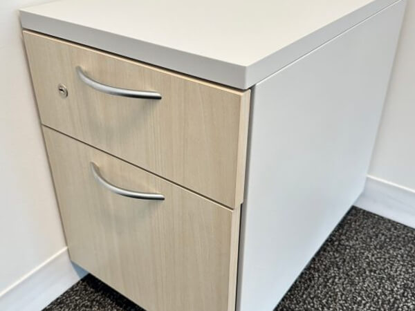 Used steelcase answer beam 022626 FSI1 6